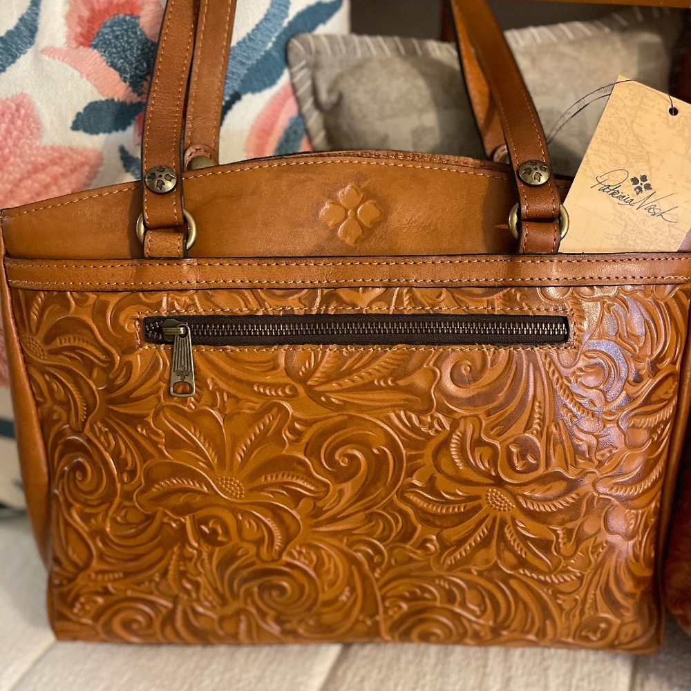 Patricia Nash ~ Burnished Tooled ~ Poppy (bag) ~ Gold ~ New with tags + Dust bag